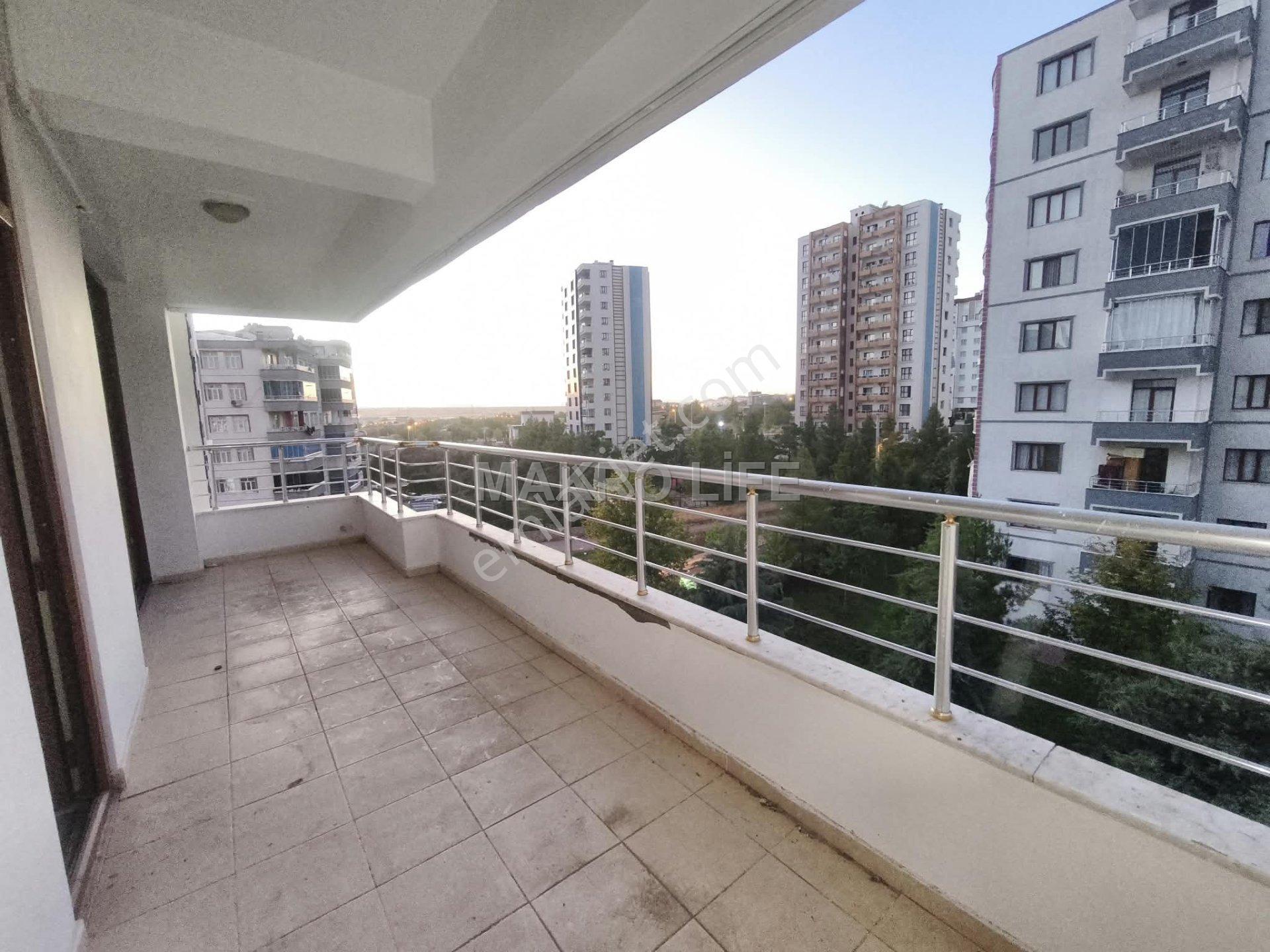 Talaytepe'de 4+1 Ara Kat Satılık Daire — fotoğraf 10