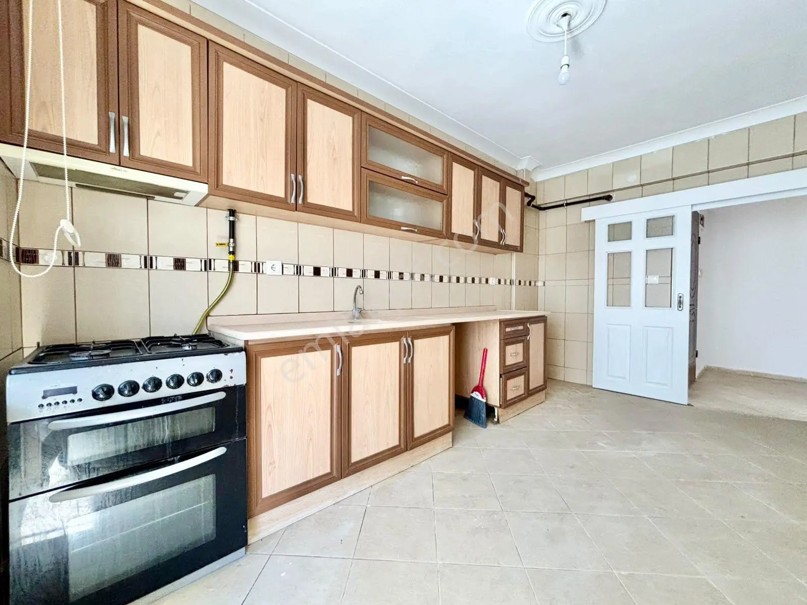 ꧁ay Emlaktan꧂ikizçay'da Denize Yakın Arakat Ayrı Mutfak Denize Yakın Satılık 2+1 Kombili Daire — fotoğraf 3