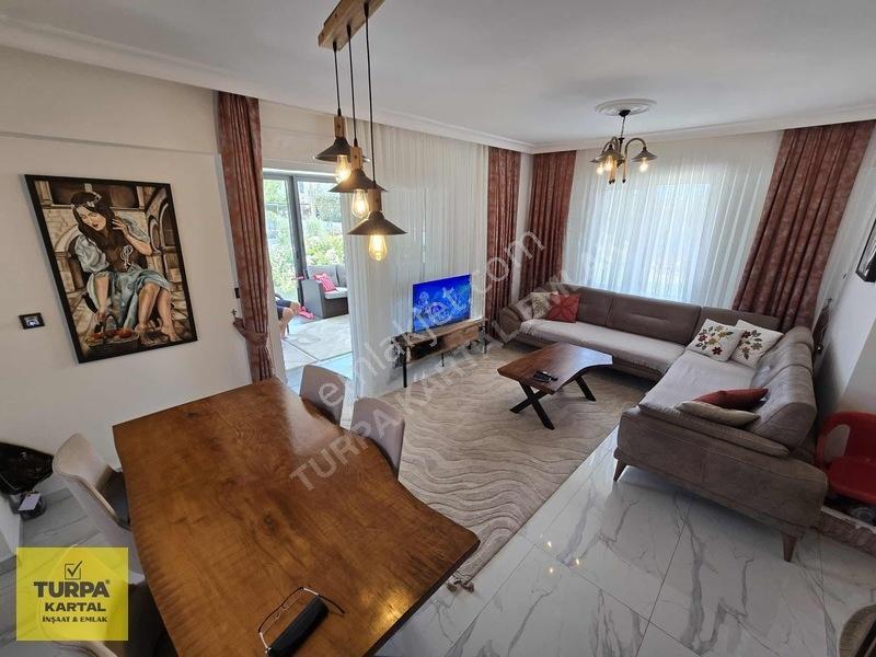 Denıze Çok Yakın 4+1 Ayrı Mutfak 303 M2 Üzerine Müstakil Villa — fotoğraf 14