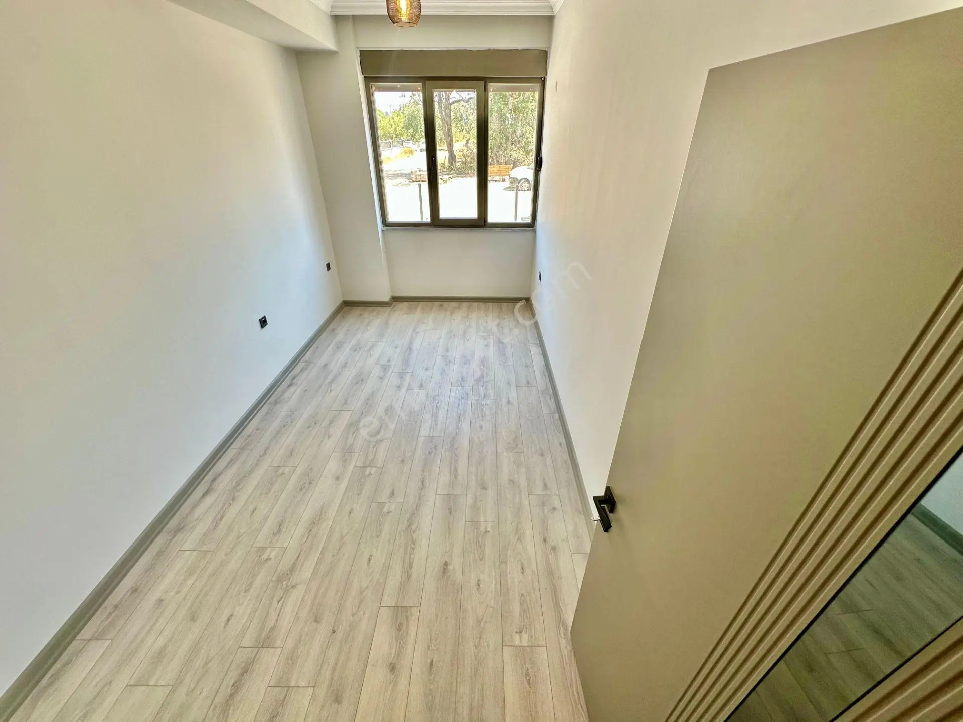 ꧁ay Emlak'tan꧂akçayda Müstakil Tadında Ön Cephe Ebeveyn Banyolu Satılık 2+1 Ultra Lüks Daire — fotoğraf 18