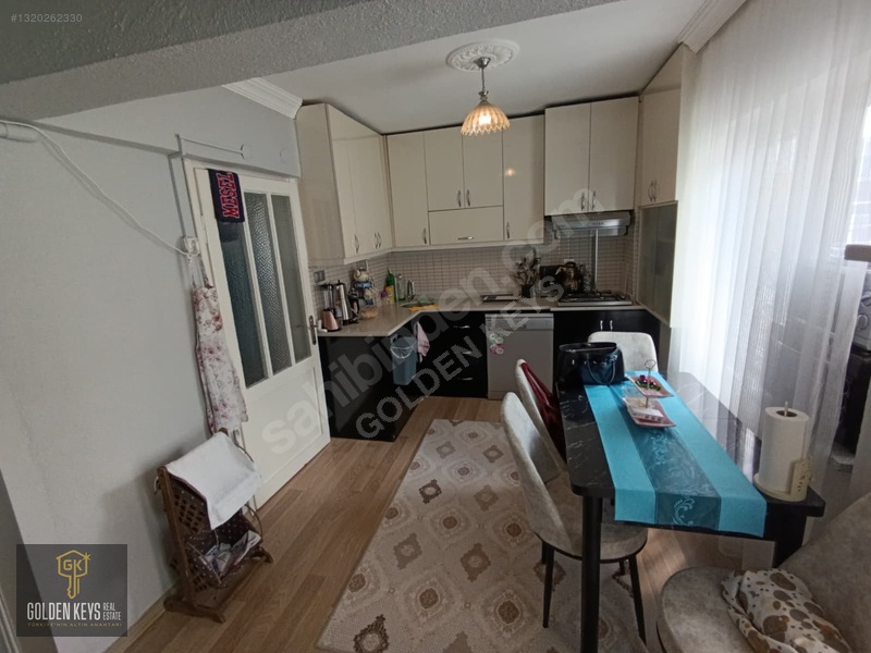 Bergama Merkez Maltepe Mah.c.tesi Pazarı İçi Satılık 5+1 Dubleks — fotoğraf 3