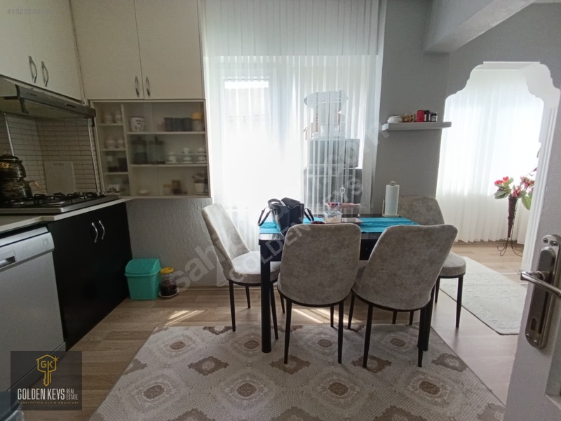 Bergama Merkez Maltepe Mah.c.tesi Pazarı İçi Satılık 5+1 Dubleks — fotoğraf 6