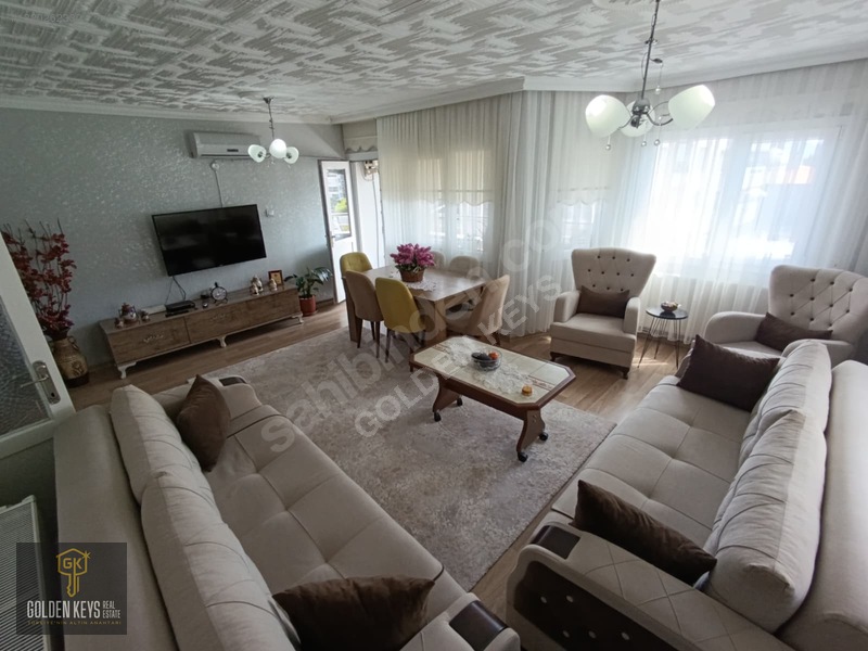 Bergama Merkez Maltepe Mah.c.tesi Pazarı İçi Satılık 5+1 Dubleks — fotoğraf 7