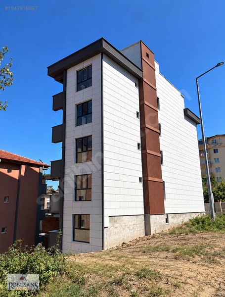 Rönesans Emlaktan Satılık 1+1 Daire