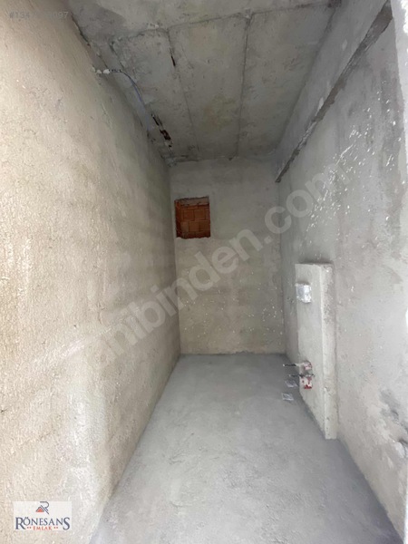 Rönesans Emlaktan Satılık 1+1 Daire — fotoğraf 3