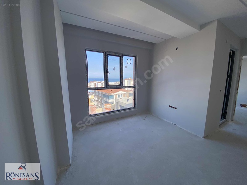Rönesans Emlaktan Satılık 1+1 Daire — fotoğraf 8