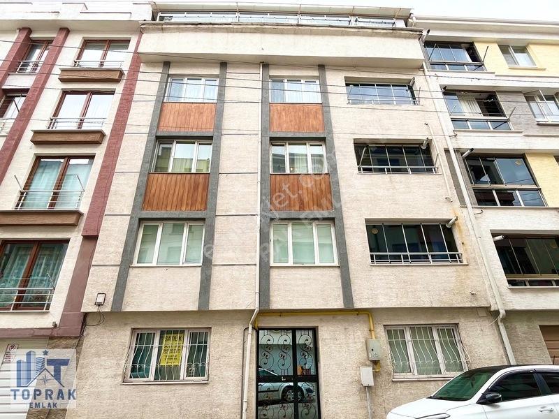 Toprak Emlak'tan Kumlubel Mh / Esenli Cd Yakını / Satılık 3+1 — fotoğraf 2
