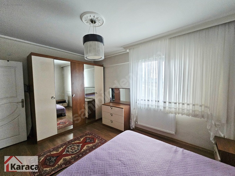Karaca'dan Eryaman Da Temiz Mobilyalı 3+1 135 M2 Kiralık Daire — fotoğraf 8