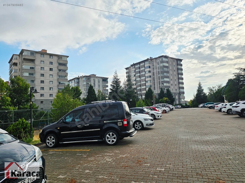 Karaca'dan Eryaman Da Temiz Mobilyalı 3+1 135 M2 Kiralık Daire — fotoğraf 33