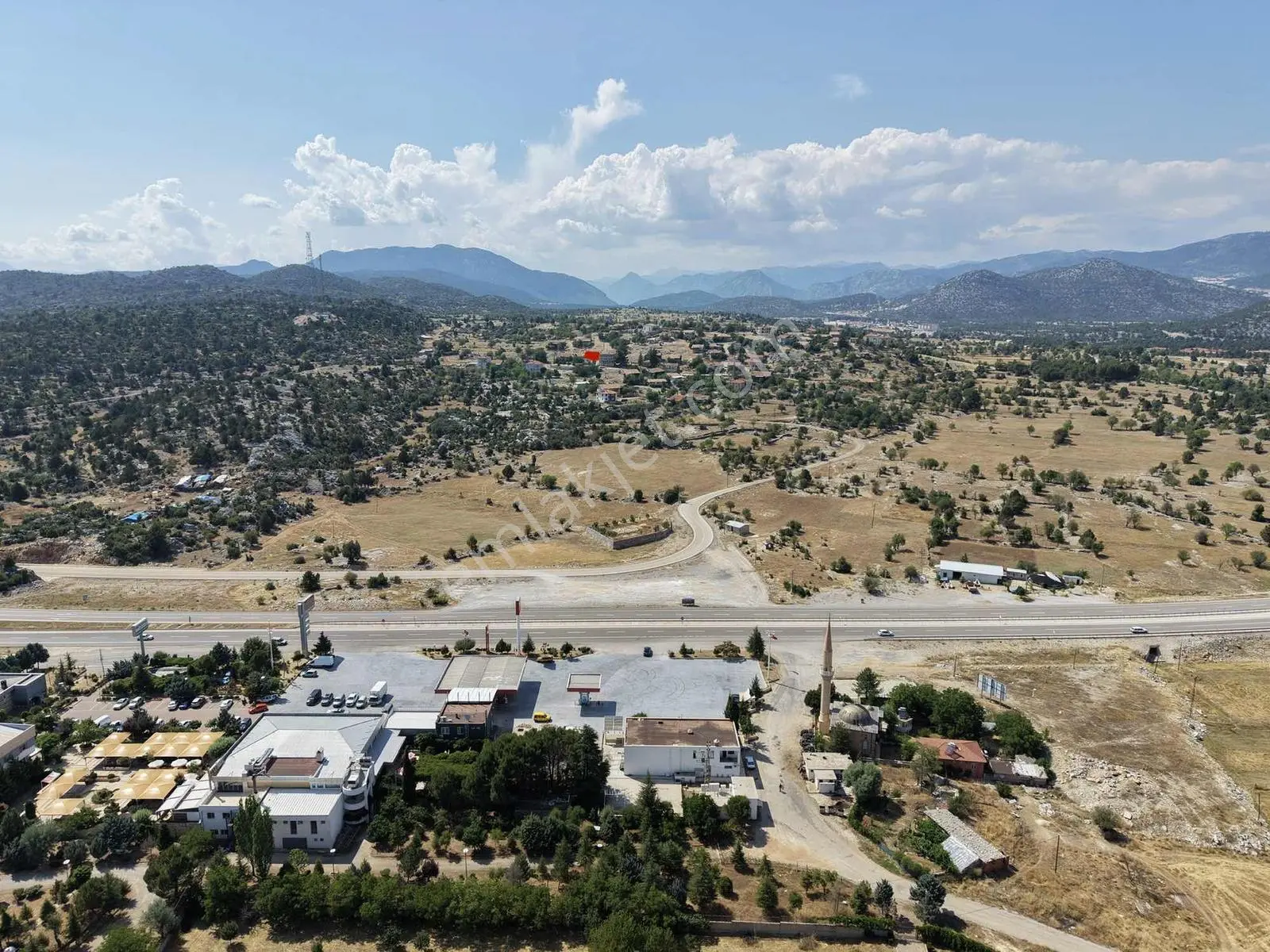 Ömer Duruk Tesislerinin Karşısında 310 M² Satılık Arsa — fotoğraf 4