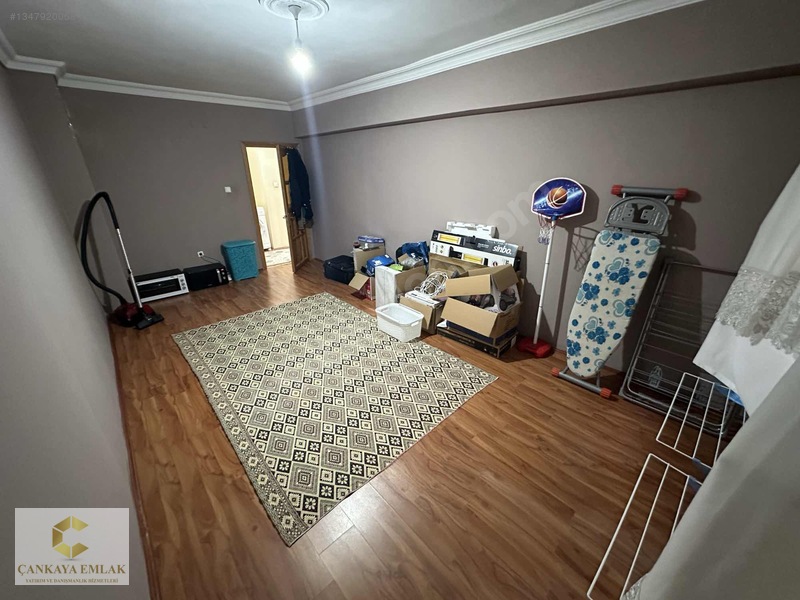 Çankaya Emlak'tan Sarayda 3+1 İskanlı 1.katta — fotoğraf 12