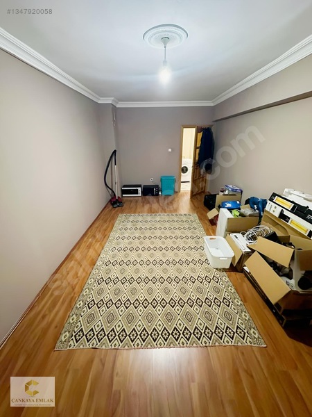 Çankaya Emlak'tan Sarayda 3+1 İskanlı 1.katta — fotoğraf 13