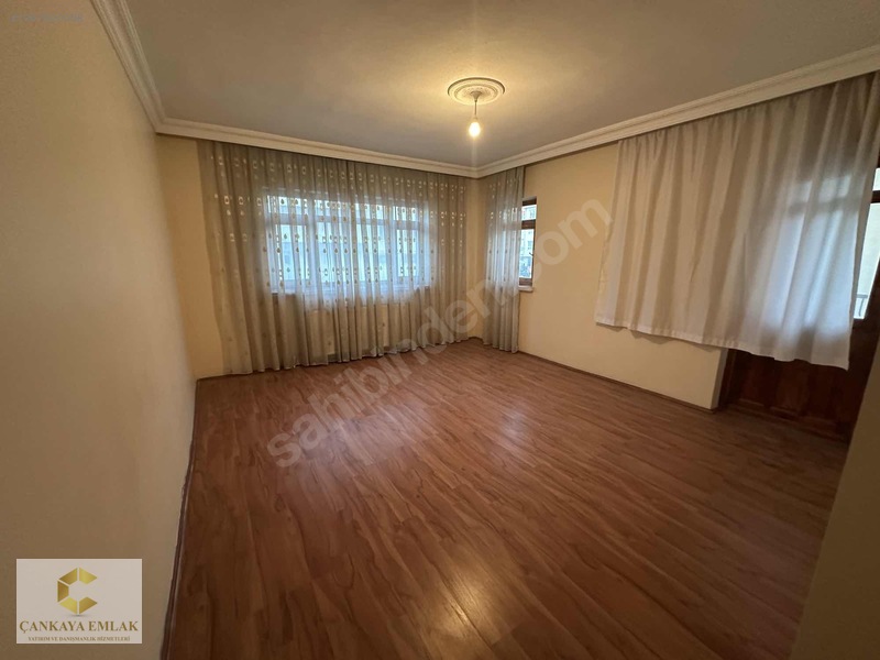 Çankaya Emlak'tan Sarayda 3+1 İskanlı 1.katta — fotoğraf 17