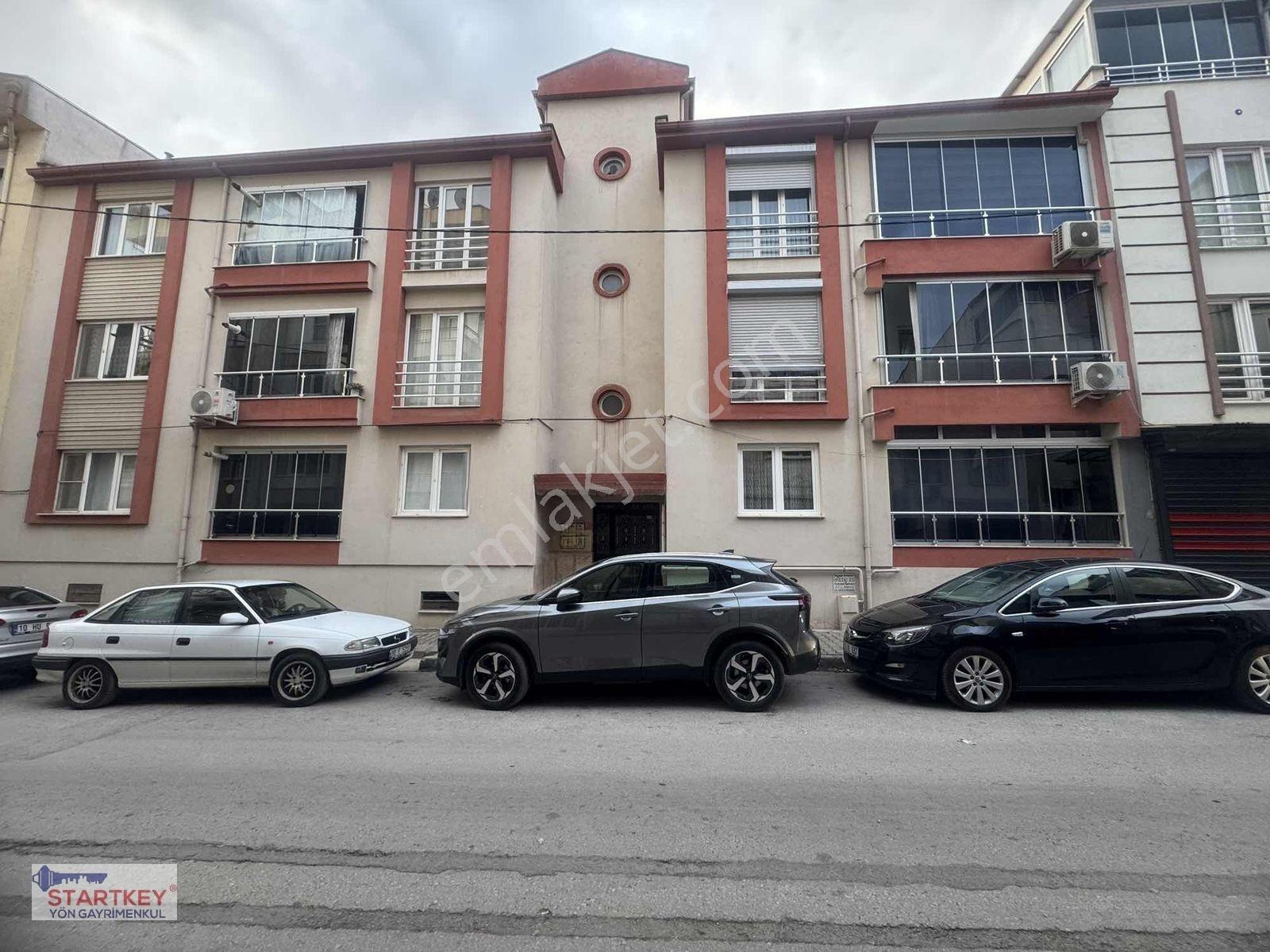 Startkey Yönden Ege Mah. Satılık 3+1 Çok Temiz Daire