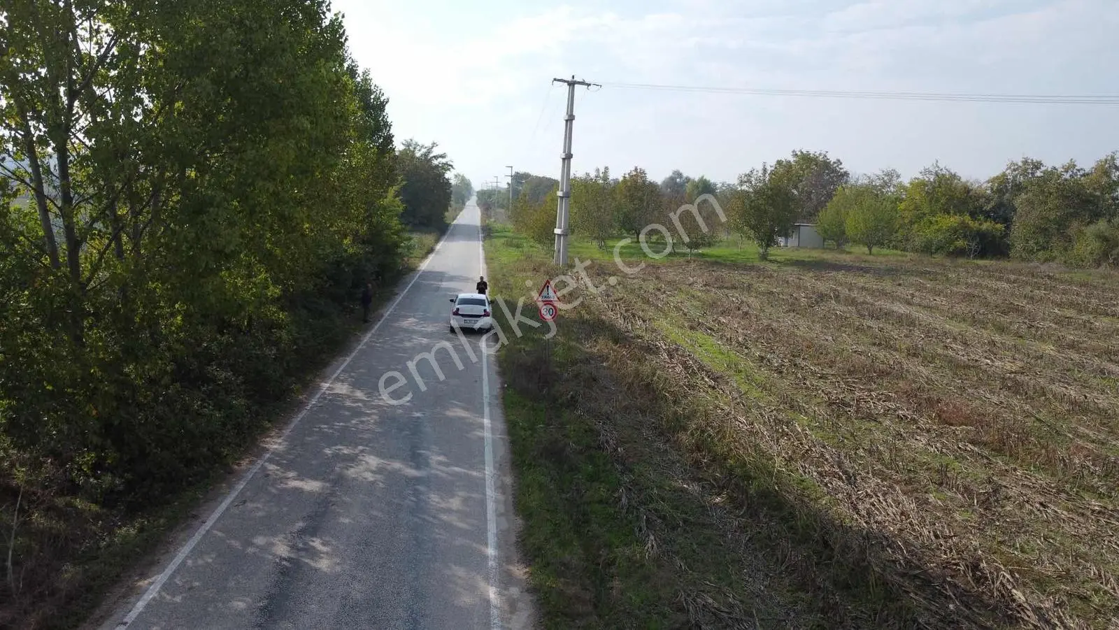 Emre Çevik'den Yenişehir Söylemiş Asfalt Yola Cephe Tarla 1539m2 — fotoğraf 3