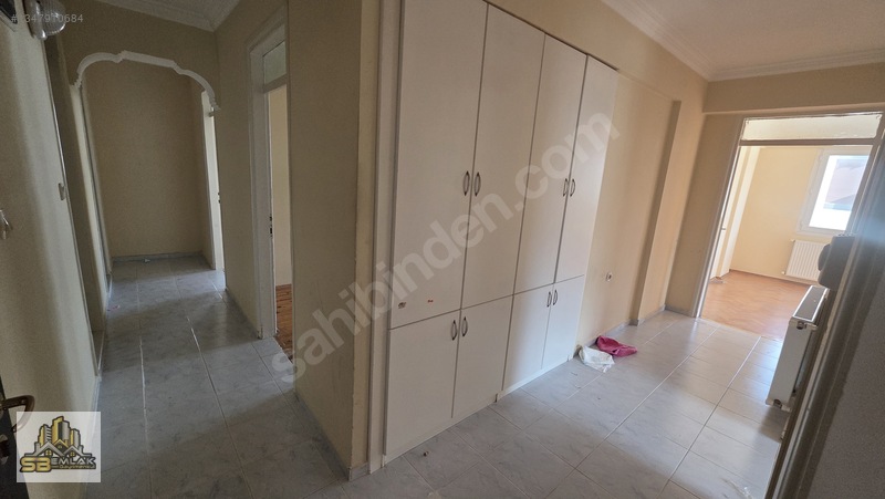 İzmir Tire Sb Emlak'tan İbnimelek Mahallesi Satılık 3+1 Daire — fotoğraf 3