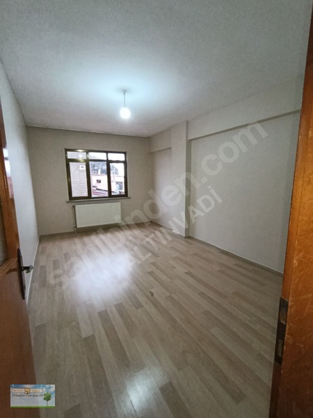 Altınvadiden Yeşilova Mah. Kiralık Daire. — fotoğraf 33
