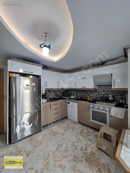Emlak Durağından &iskanlı &geniş Oturumlu &teraslı&daire — fotoğraf 6