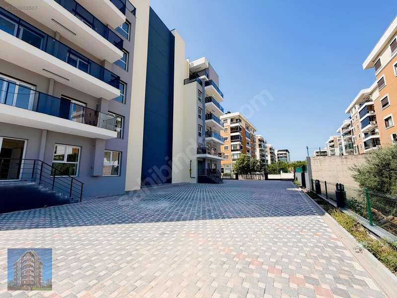 Çift Cephe Havuzlu Site İçerisinde — fotoğraf 2