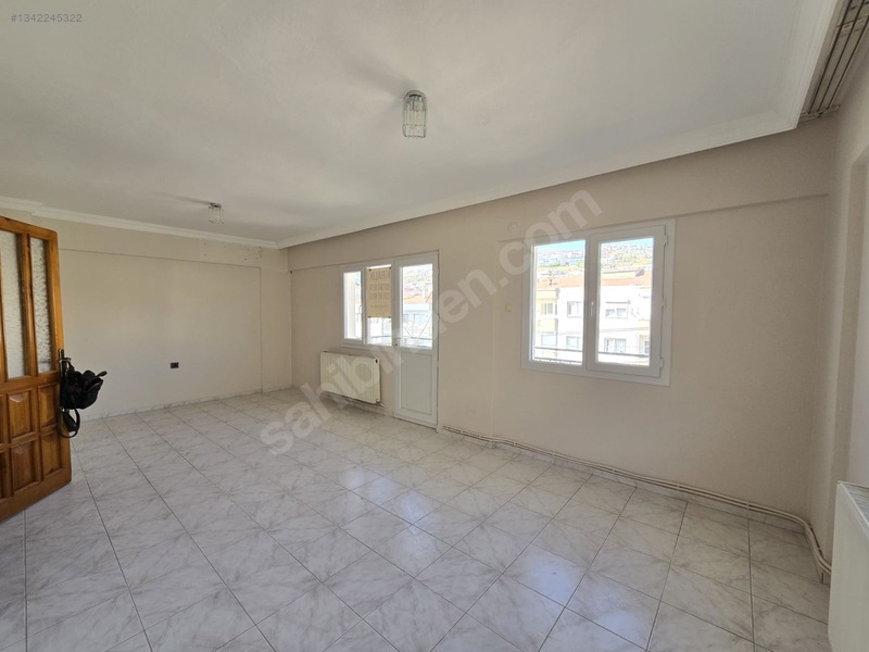 İzmir Bornova Atatürk Mah 3+1 125M2 Kiralık Daire
