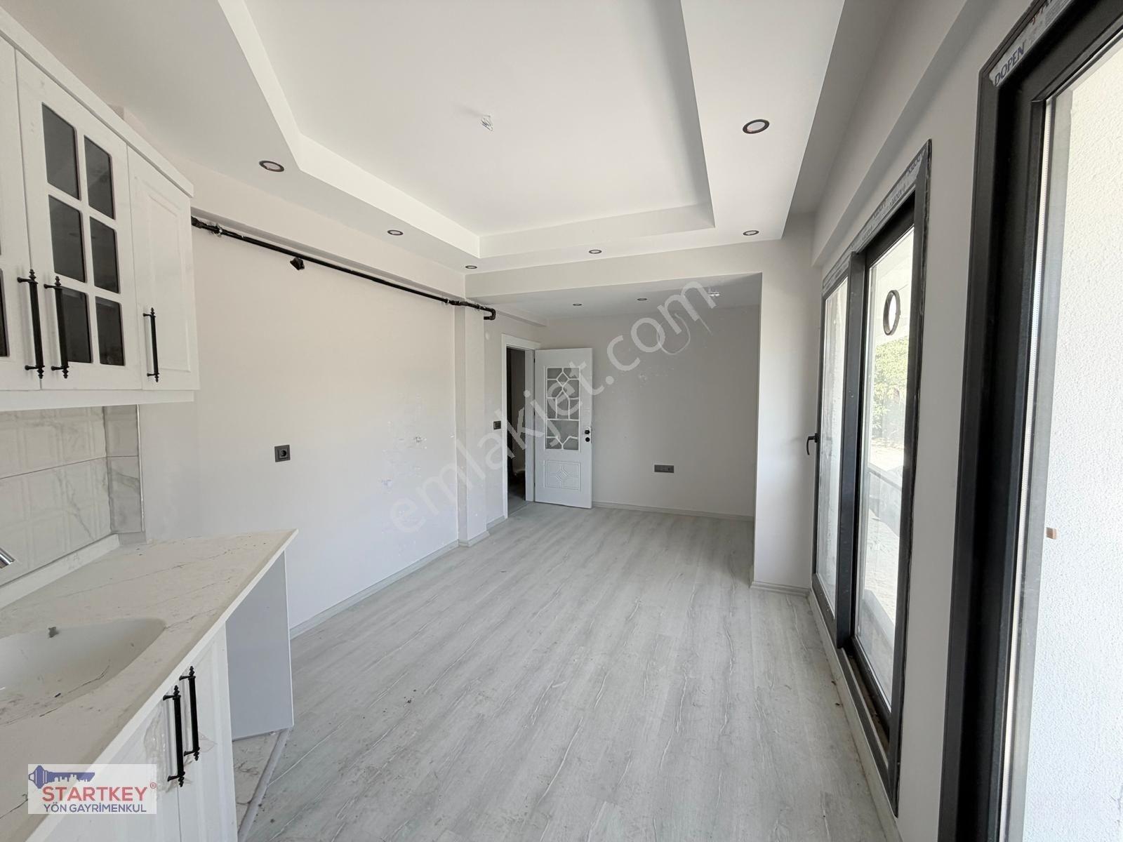 Kuvai Milliye De Edremit Cad. Yakını Sıfır 2+1 Daire