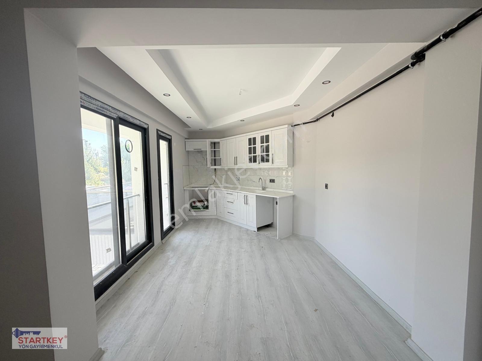 Kuvai Milliye De Edremit Cad. Yakını Sıfır 2+1 Daire — fotoğraf 3