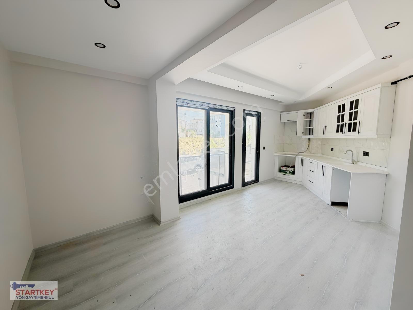 Kuvai Milliye De Edremit Cad. Yakını Sıfır 2+1 Daire — fotoğraf 5