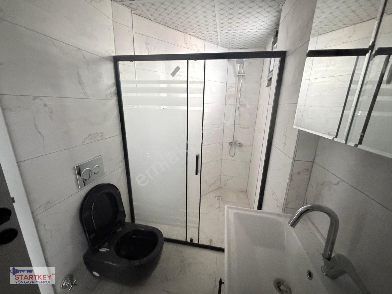 Kuvai Milliye De Edremit Cad. Yakını Sıfır 2+1 Daire — fotoğraf 9