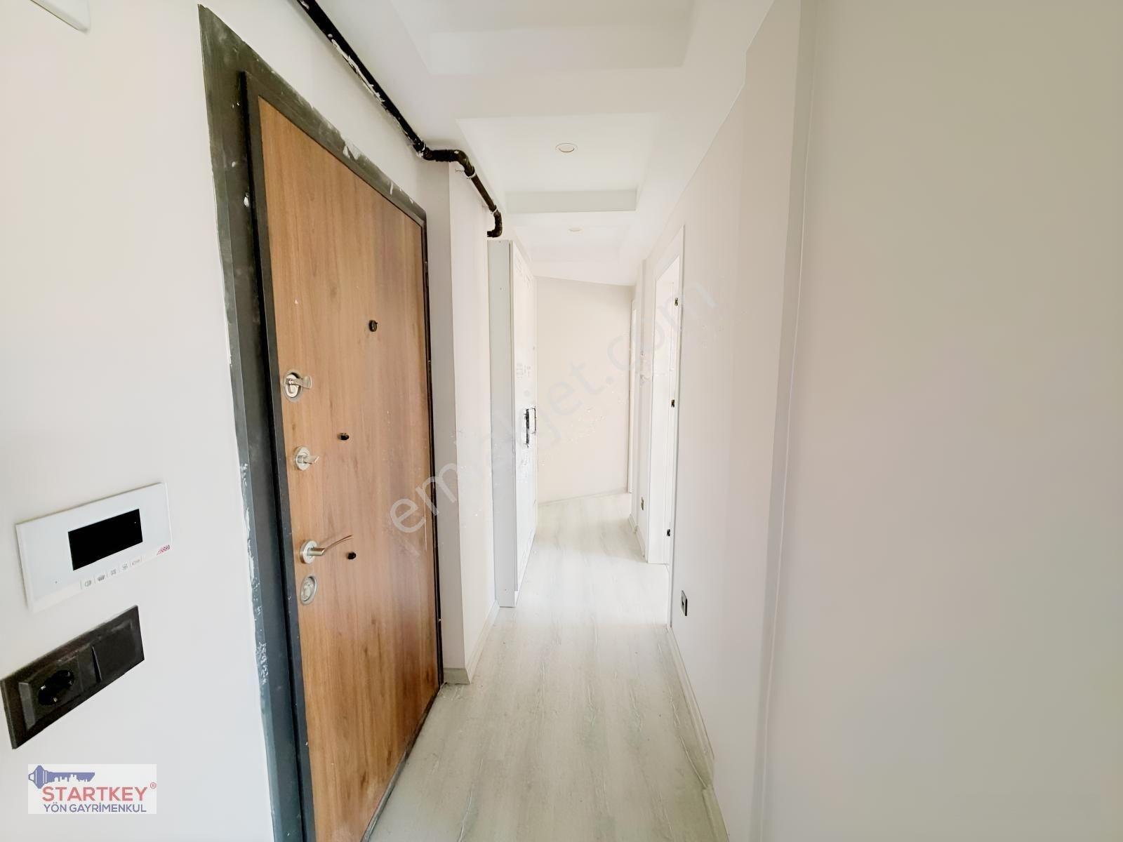 Kuvai Milliye De Edremit Cad. Yakını Sıfır 2+1 Daire — fotoğraf 10
