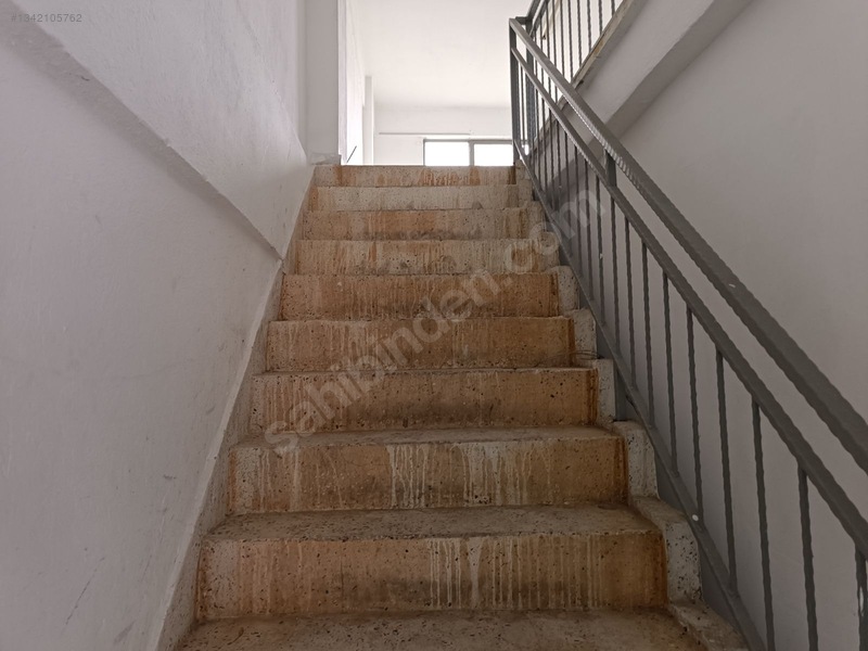 Ertuğ Emlak'tan Batarkatlı Satılık Dükkan. — fotoğraf 5