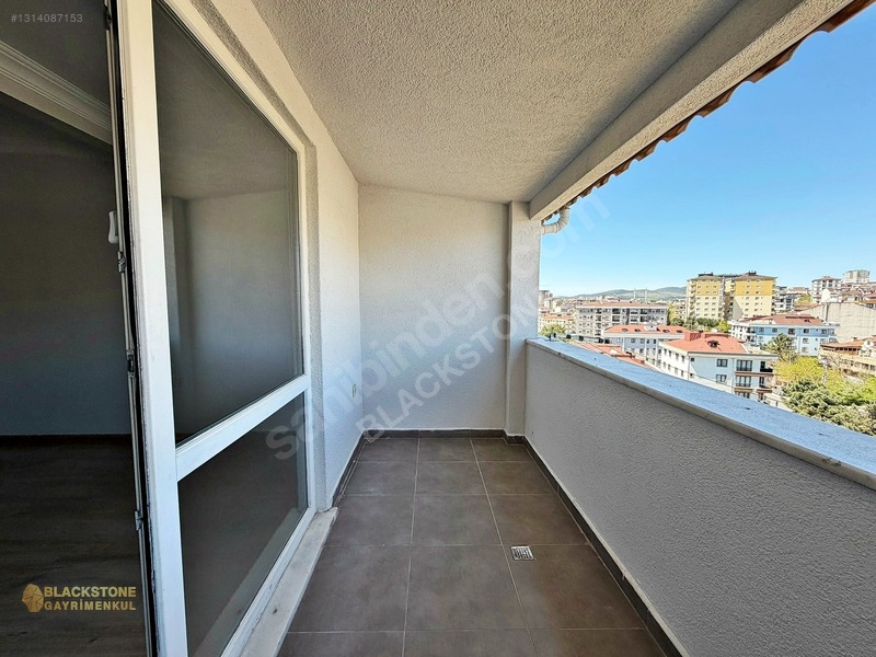 Blackstone'dan Kiralık 2+1 Cadde Üzeri Kiralık Daire — fotoğraf 8