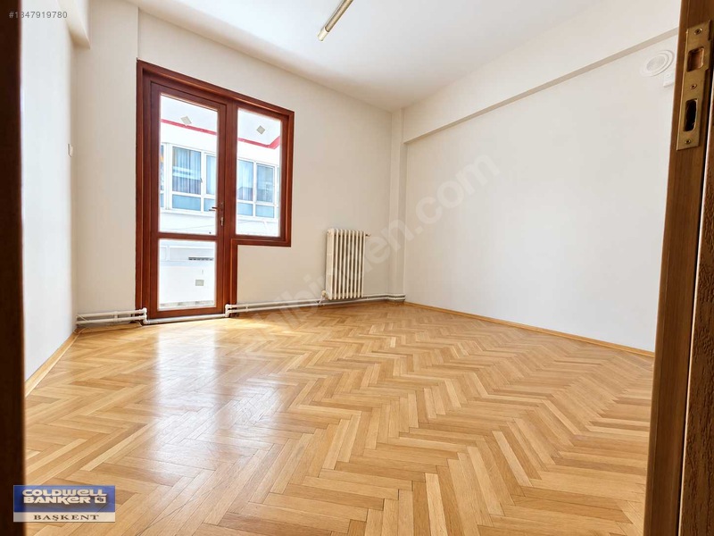 Uğur Mumcu Sokakta 150 M2, 4+1 Depolu, Otoparklı Daire — fotoğraf 7