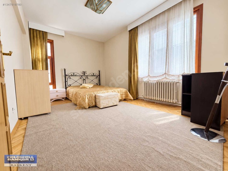 Uğur Mumcu Sokakta 150 M2, 4+1 Depolu, Otoparklı Daire — fotoğraf 10