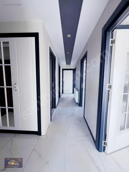 Nova'dan Cadde Üstü İskanlı Kiralık 4+1 Açık Mutfak — fotoğraf 4