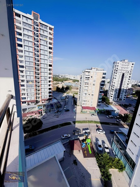Nova'dan Cadde Üstü İskanlı Kiralık 4+1 Açık Mutfak — fotoğraf 6