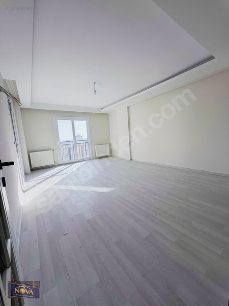 Nova'dan Cadde Üstü İskanlı Kiralık 4+1 Açık Mutfak — fotoğraf 7