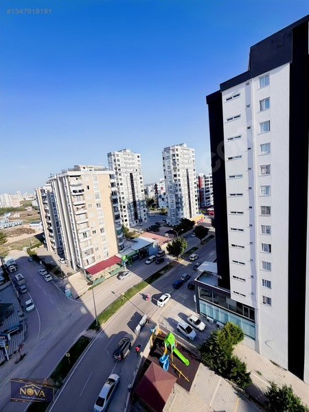 Nova'dan Cadde Üstü İskanlı Kiralık 4+1 Açık Mutfak — fotoğraf 16