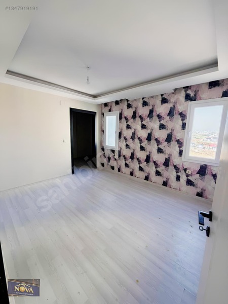 Nova'dan Cadde Üstü İskanlı Kiralık 4+1 Açık Mutfak — fotoğraf 17