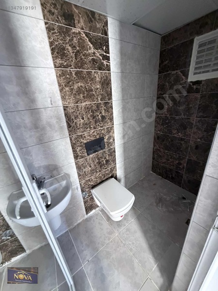 Nova'dan Cadde Üstü İskanlı Kiralık 4+1 Açık Mutfak — fotoğraf 18