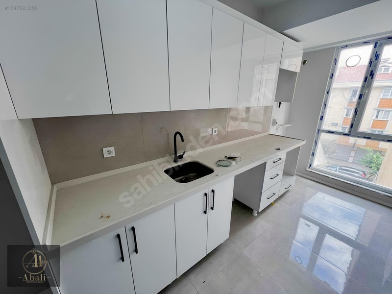 Halkalı Merkez'De Yeni Binada Kiralık Daire
