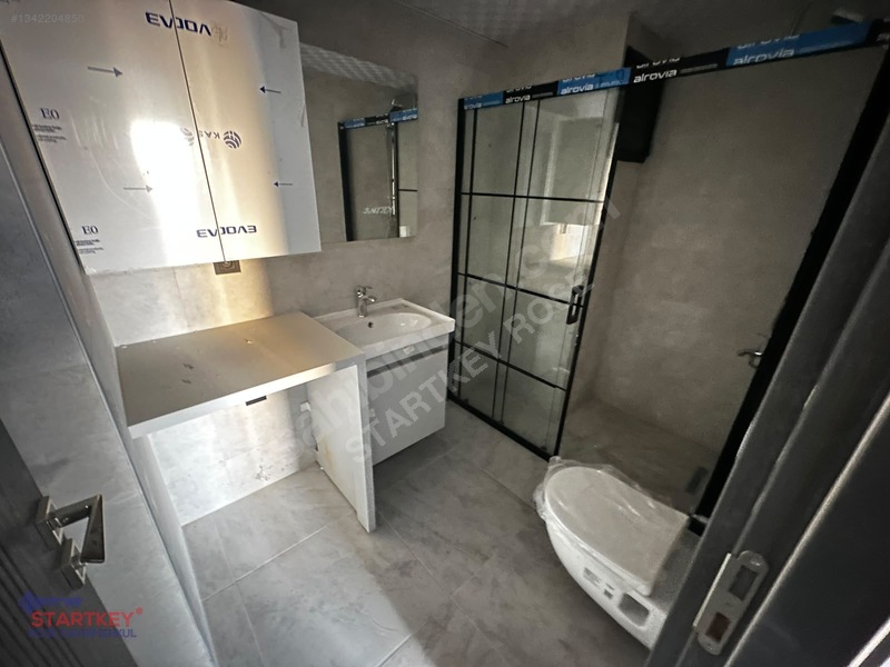 Menemen Seyrek Pazaryeri Karşısında Merkezi Konumda 1+1 Daire — fotoğraf 14