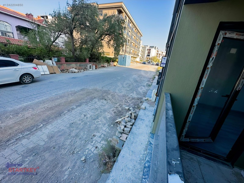 Menemen Seyrek Pazaryeri Karşısında Merkezi Konumda 1+1 Daire — fotoğraf 16
