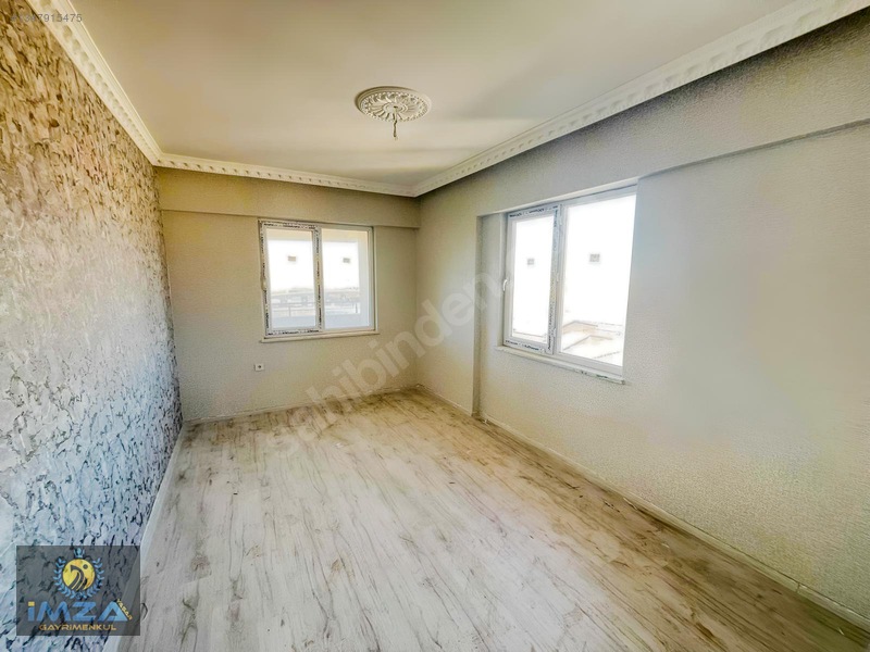Önü Kapanmaz Vadi Cephe,çok Geniş,sıfır Yapı Kat Bahçeli 2+1 — fotoğraf 15