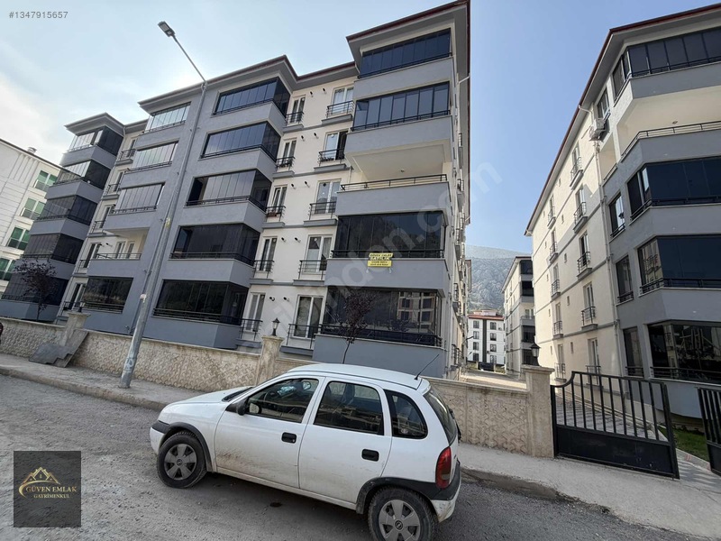 Güven'Den Hacılar Meydanı Mahallesin'De Satılık 3+1 Daire