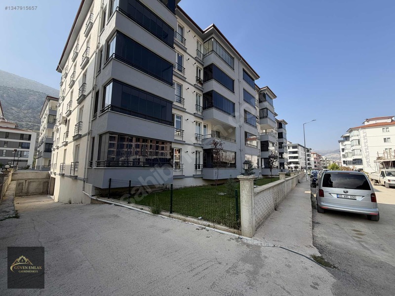 Güven'den Hacılar Meydanı Mahallesin'de Satılık 3+1 Daire — fotoğraf 3