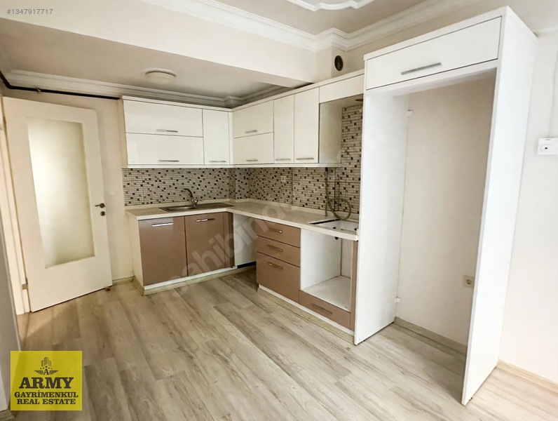 Merkezde,park Karşısında 2+1 Boyalı, Taşınmaya Hazır Daire — fotoğraf 6