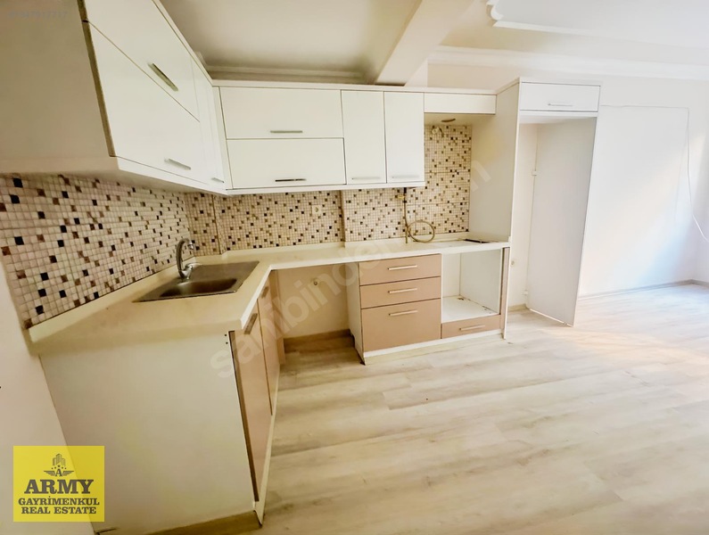 Merkezde,park Karşısında 2+1 Boyalı, Taşınmaya Hazır Daire — fotoğraf 8