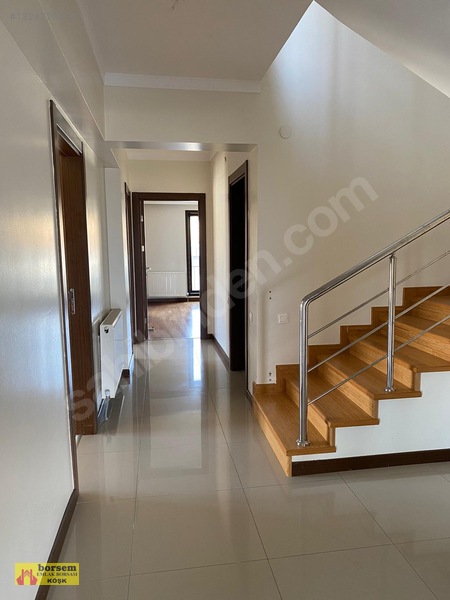 Çankaya Alacaatlı Mahallesi Kardore Sitesinde 5+1 300 M2 Dublex — fotoğraf 24