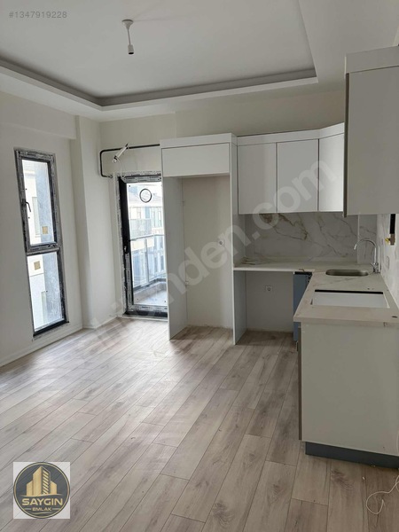Merkezi Lokasyonda Kiralık 1+1 Daire — fotoğraf 5