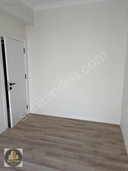Merkezi Lokasyonda Kiralık 1+1 Daire — fotoğraf 10